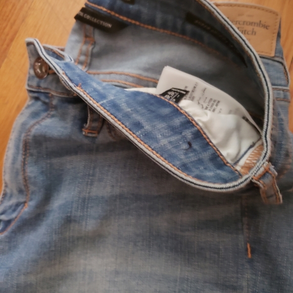 Abercrombie Jeans - Picture 7 of 8